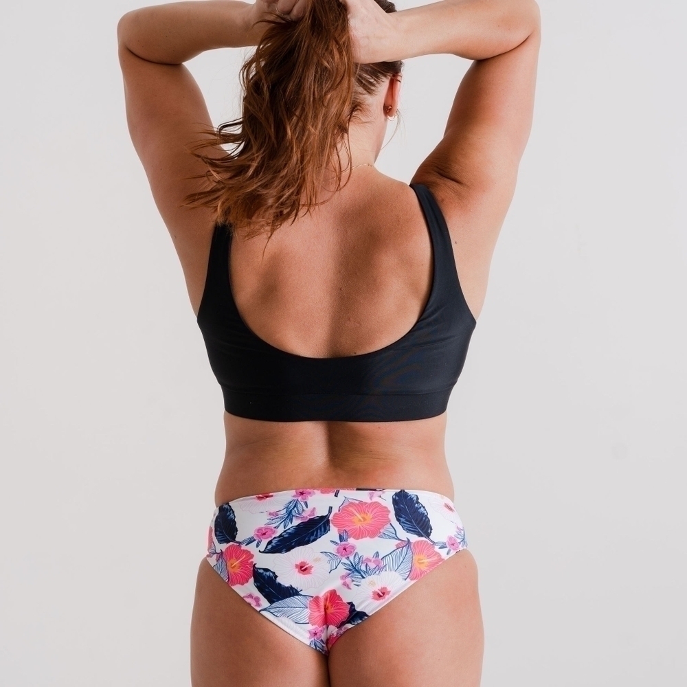 Athletic Scoop Bikini Top Black NWT - Picture 12 of 15